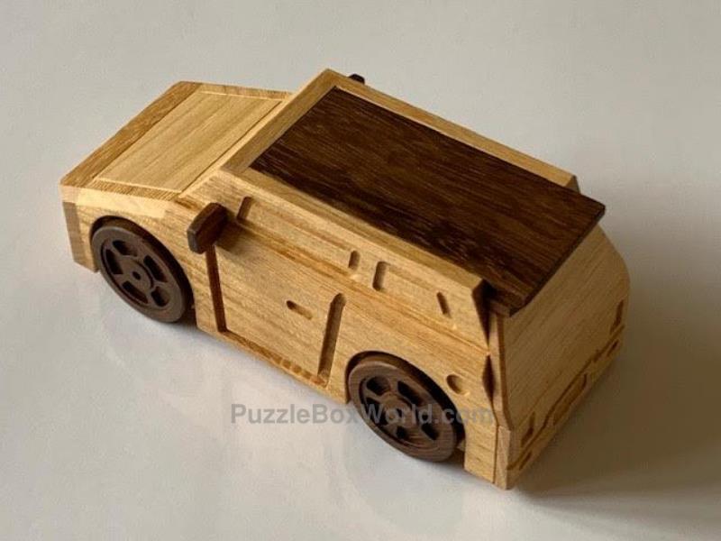 The Slammed Car Puzzle Box by Junichi (Juno) Yananose