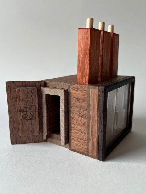 Visible 3-Ary Drawer (Ternary) by Hiroshi Iwahara