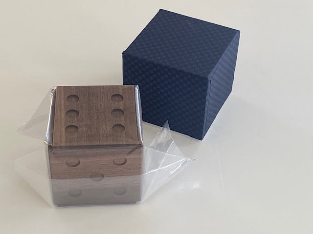 Spining Die Puzzle Box by Akio Kamei