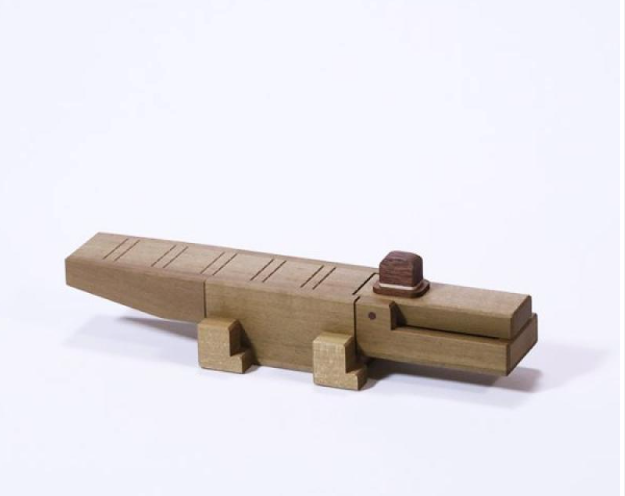 Gentleman Crocodile Japanese Puzzle Box by Yoh Kakuda