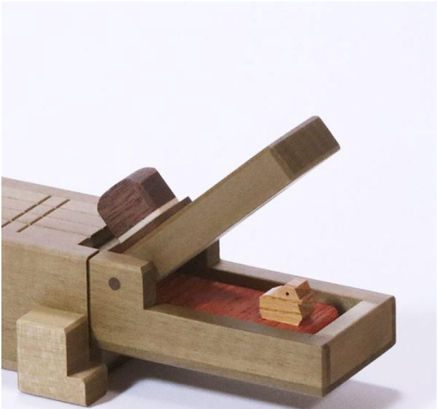 Gentleman Crocodile Japanese Puzzle Box by Yoh Kakuda