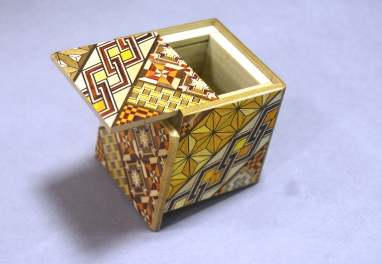 Dice 2 Step Yosegi Money Japanese Puzzle Box