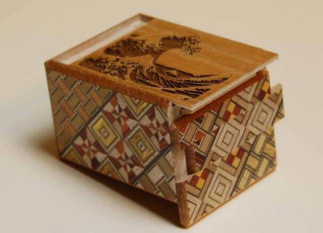 2 Sun 7 Step Namiura Koyosegi Japanese Puzzle Box