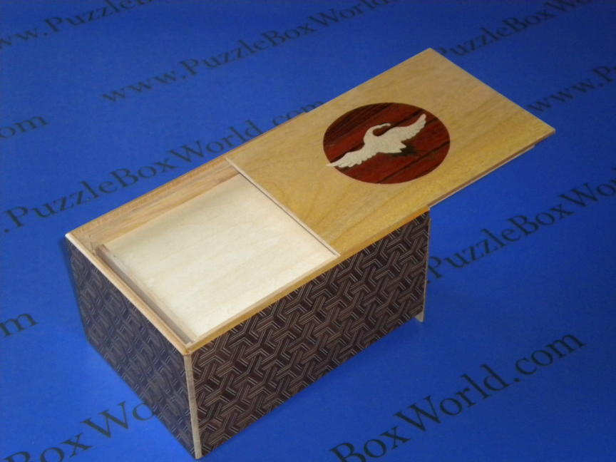 6 Sun 14 Step Sansui Zougan Double Compartment Japanese Puzzle Box
