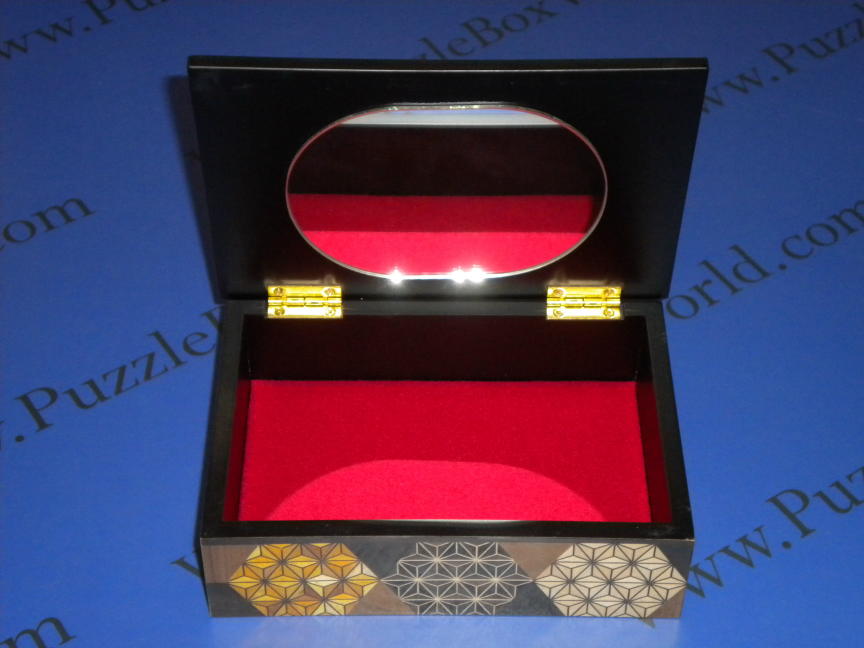 6 Sun Multi-Color Asa Yosegi Zaiku Accessory Case