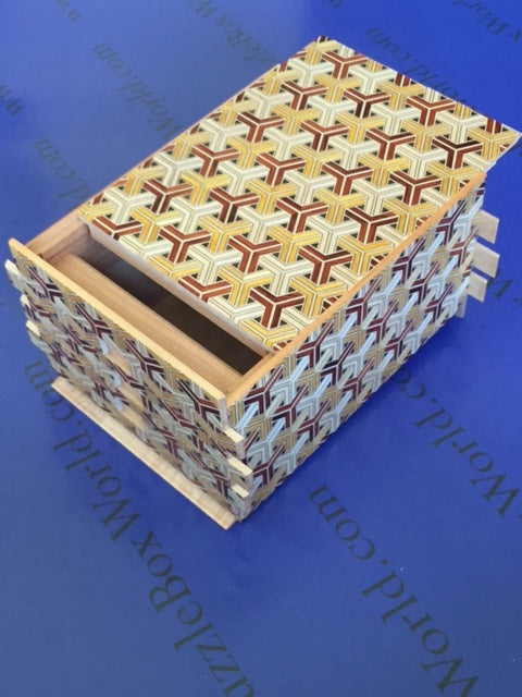 7 Sun 72 +1 Step Kikkou Japanese Puzzle Box