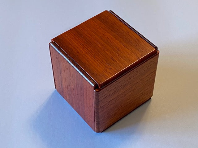 Confetto Japanese Puzzle Box by Hiroshi Iwahara