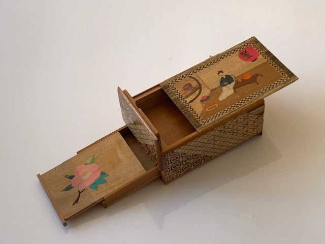 Vintage 5 Sun 10 Step Geisha Musical Hidden Drawer Japanese Puzzle Box