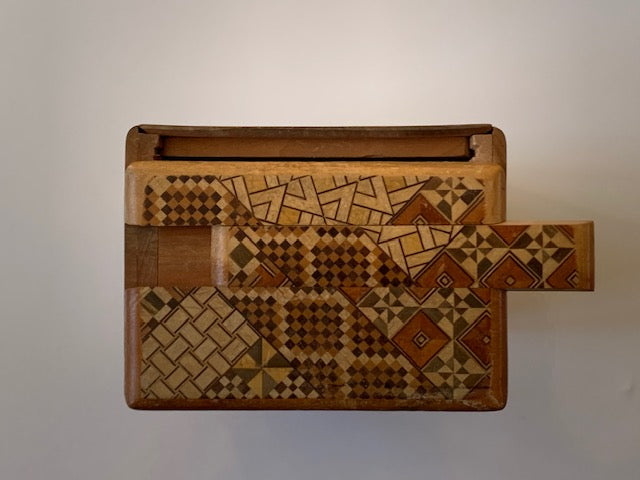 Vintage 5 Sun 10 Step Geisha Musical Hidden Drawer Japanese Puzzle Box