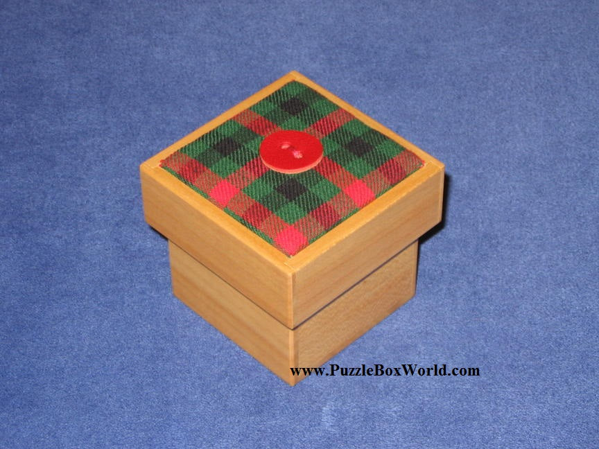 BB Japanese Puzzle Box by Kyoko Hoshino