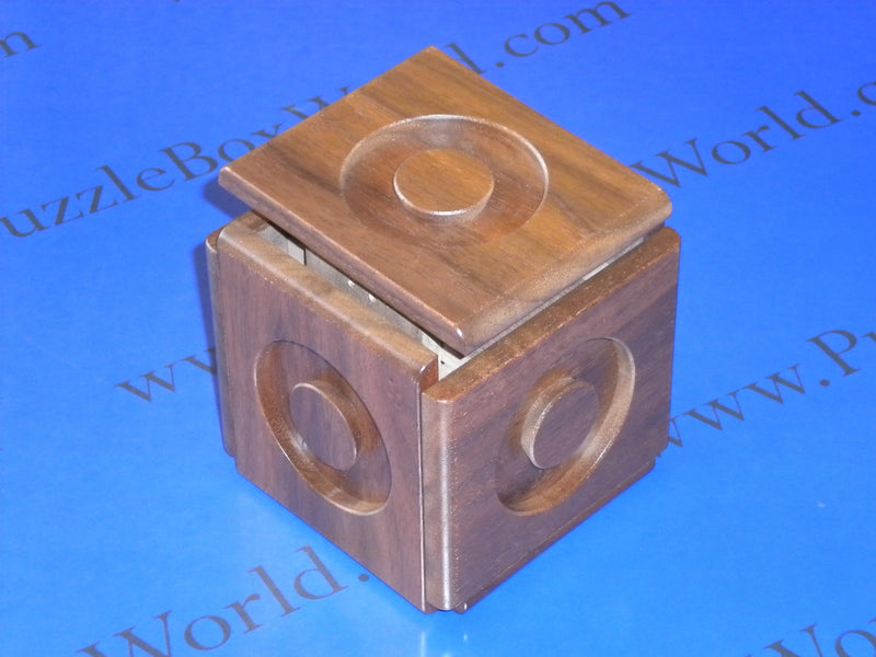 products/expansion_v_japanese_puzzle_box_by_akio_kamei_2.jpg