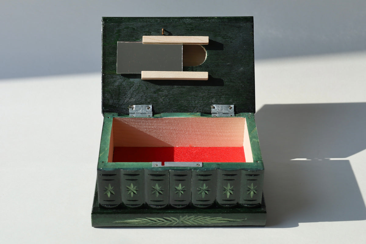 Romanian Secret Puzzle Box (Solid Green)