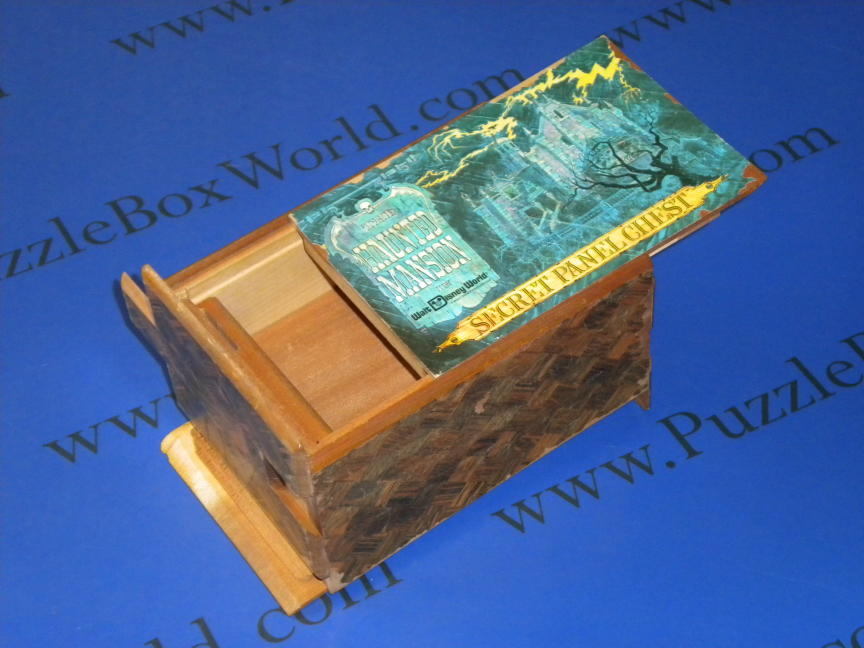 RARE LARGE Vintage Disneyland Haunted Mansion Japanese Secret Panel Chest