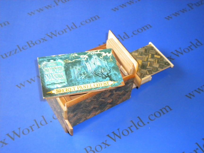 RARE LARGE Vintage Disneyland Haunted Mansion Japanese Secret Panel Chest