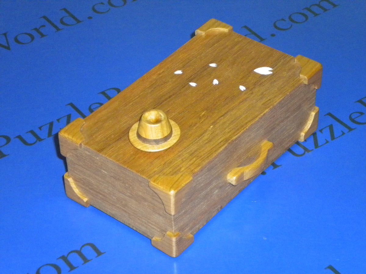 The Trunk Japanese Puzzle by Tatsuo Miyamoto
