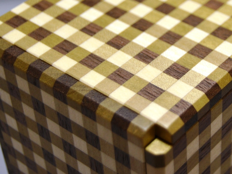 XY Japanese Puzzle Box (Ichimatsu)