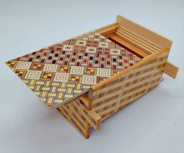 4 Sun 27 Step Yosegi / Ichimatsu Japanese Puzzle Box