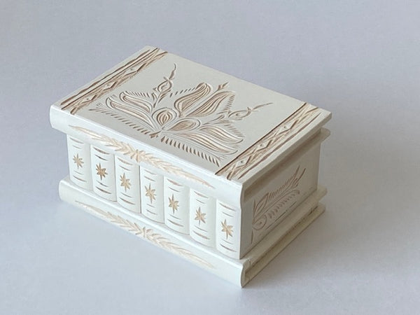 Romanian Secret Puzzle Box (White)