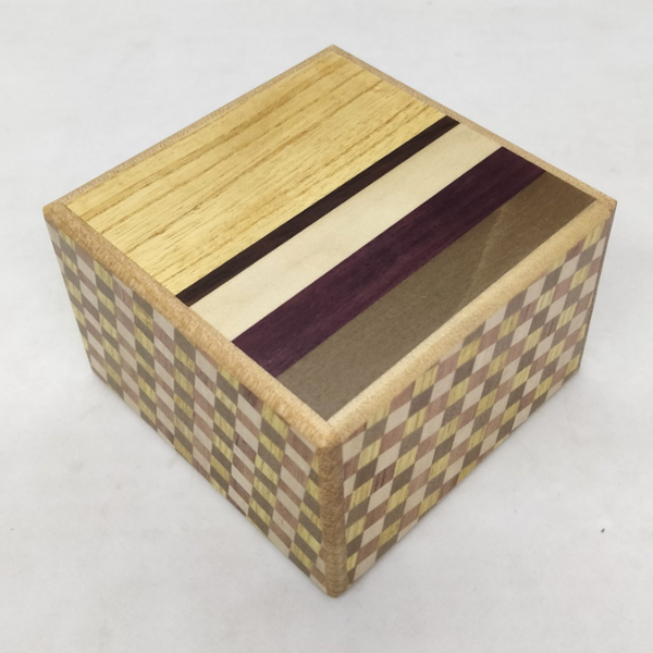 Square 18 Step Ichimatsu/Natural Wood Japanese Puzzle Box