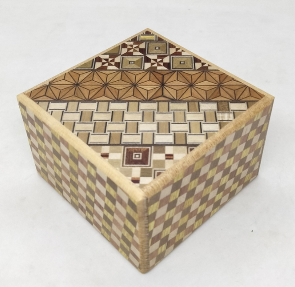 Square 18 Step Ichimatsu/Yosegi/Natural Wood Japanese Puzzle Box