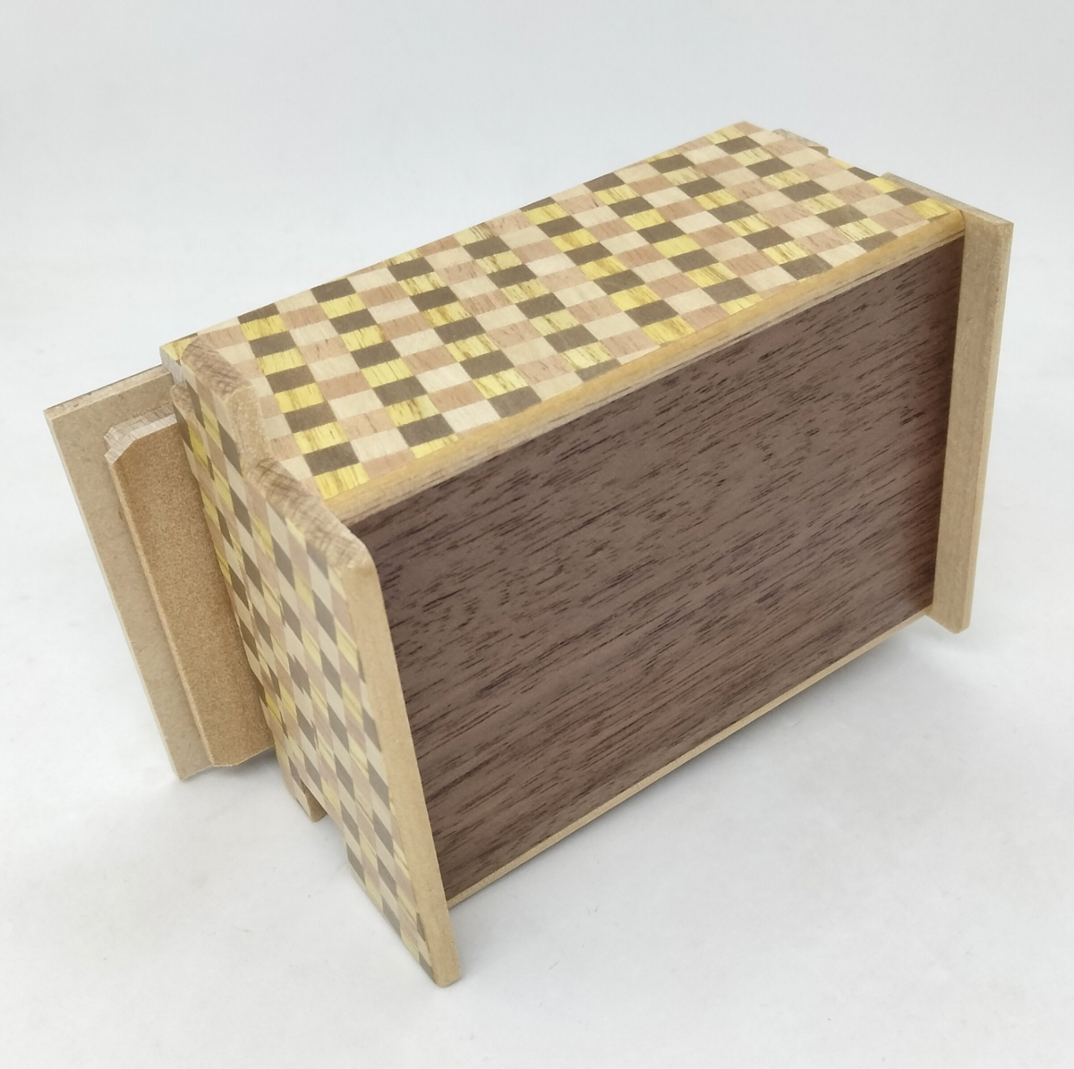 4 Sun 14 Step Random Grain (Bubinga) / Ichimatsu Japanese Puzzle Box