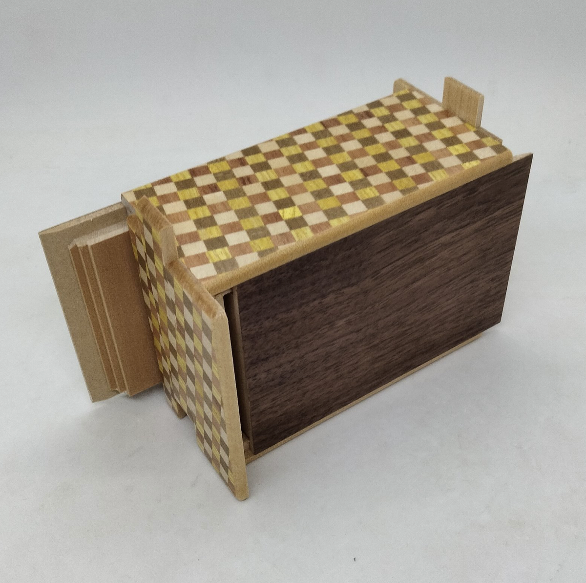 4 Sun 18 Step Walnut/Ichimatsu Japanese Puzzle Box