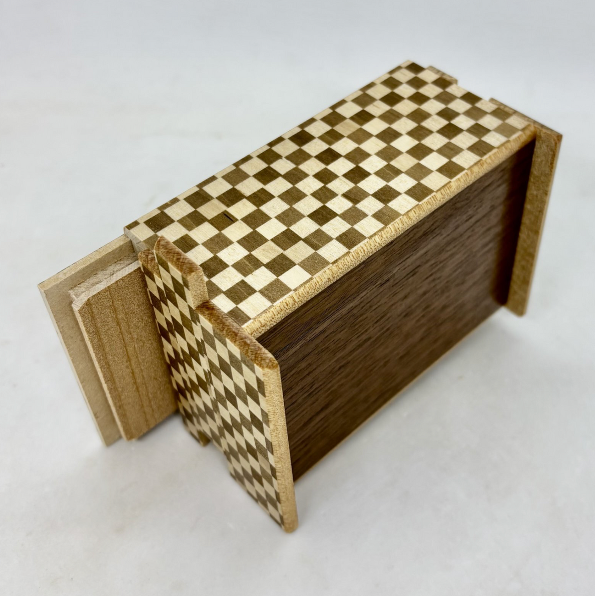 4 Sun 14 Step Yosegi Ichimatsu Japanese Puzzle Box