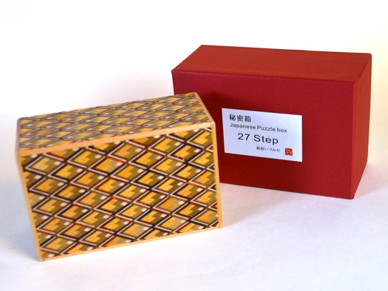 products/5_sun_27_step_kujakubishi_japanese_puzzle_box_1.jpg