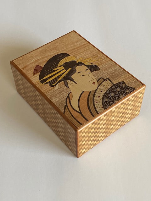 Vintage 6 Sun 10 Step Utamaro Ichimatsu Limited Edition Japanese Puzzle Box - RARE!
