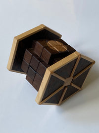 Typhter Burr Puzzle by Stephan Baumegger