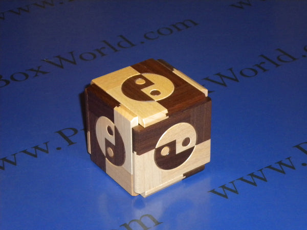 Pod (P) Japanese Puzzle Box by Hideaki Kawashima