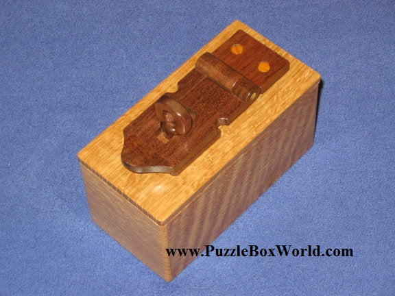 Latch Japanese Puzzle Box by Tatsuo Miyamoto