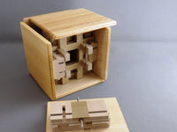 Link Type Box (Grace) by Hiroshi Iwahara 